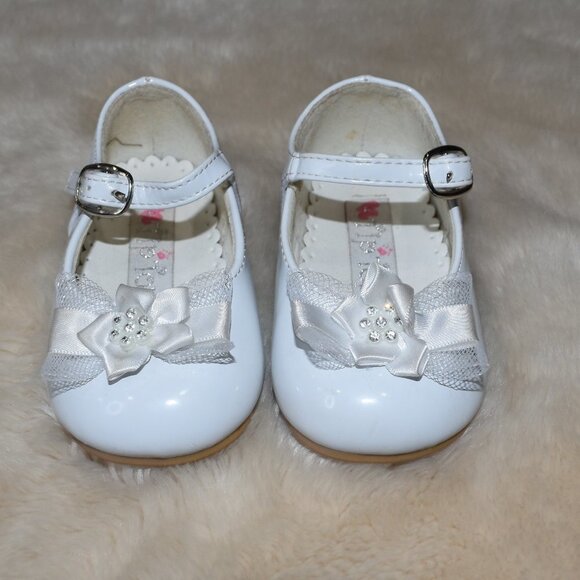 Tip Top Kids Other - Baby Girls White Dress Shoes  Size 3